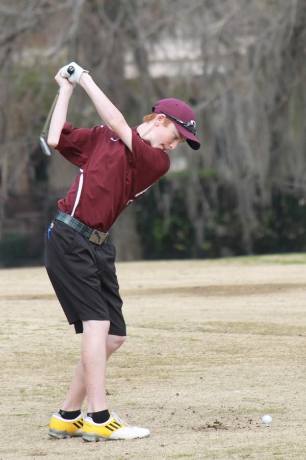 Boys and Girls Varsity Golf going to the region tournaments