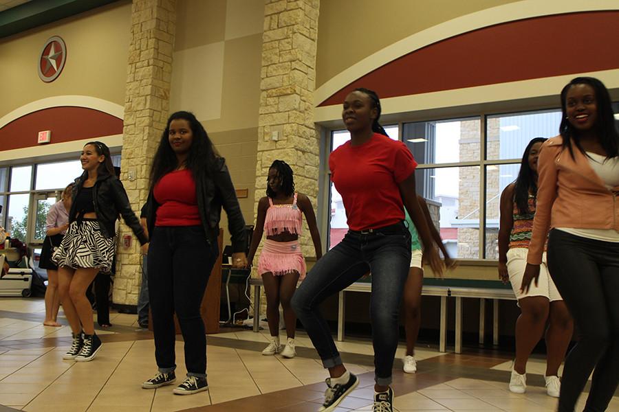 (From Left to Right): Bevin Harris, Brook, Deja Johnson, Rachel Bandelle, Deundra Mark