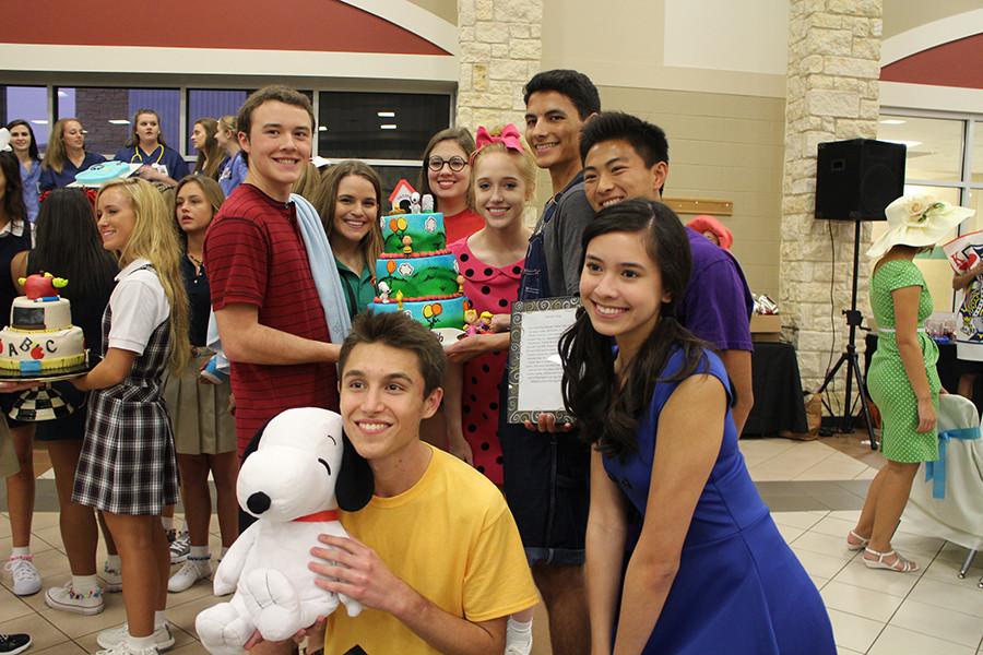 (From Left to Right): David Kvinta, Cameron Lavine, Blake Wood, Laura Green, Tayelor Bade, Michael Elder, Noah Joe, Chloe Oesterreich as the cast of Peanuts.