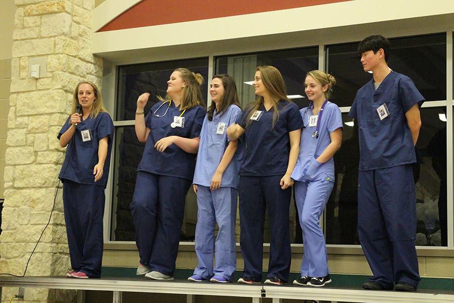 (From Left to Right): Sydney Scott, Kate Anderson, Grace Elliot, Sarah DeNeefe, Lyndsay Millican, Brian Noh all part of the Grey's Anatomy senior serve group.