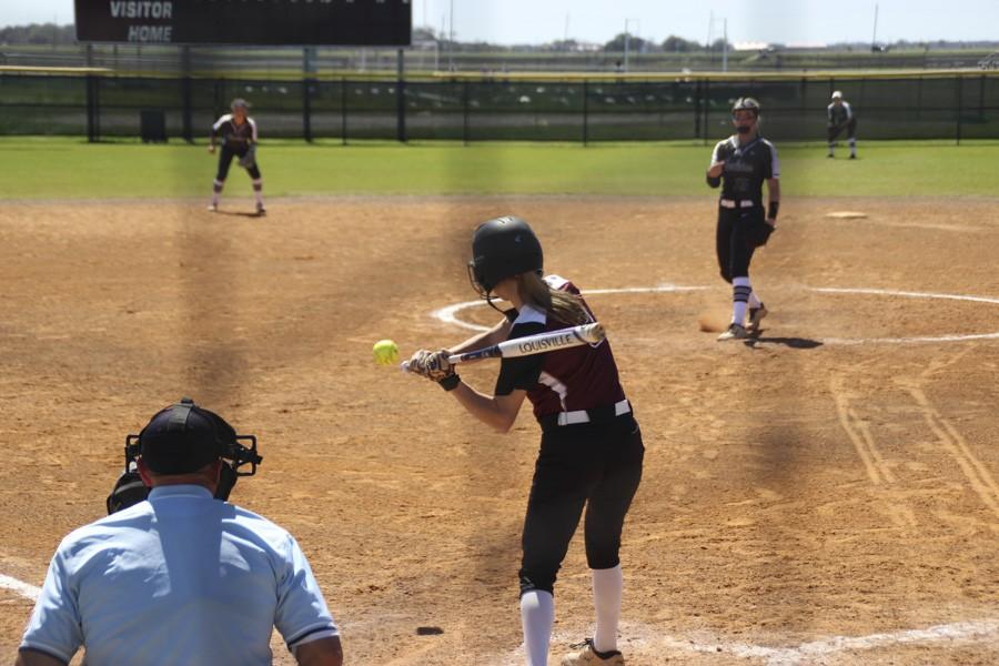 Sydney Scott focuses on the pitch.