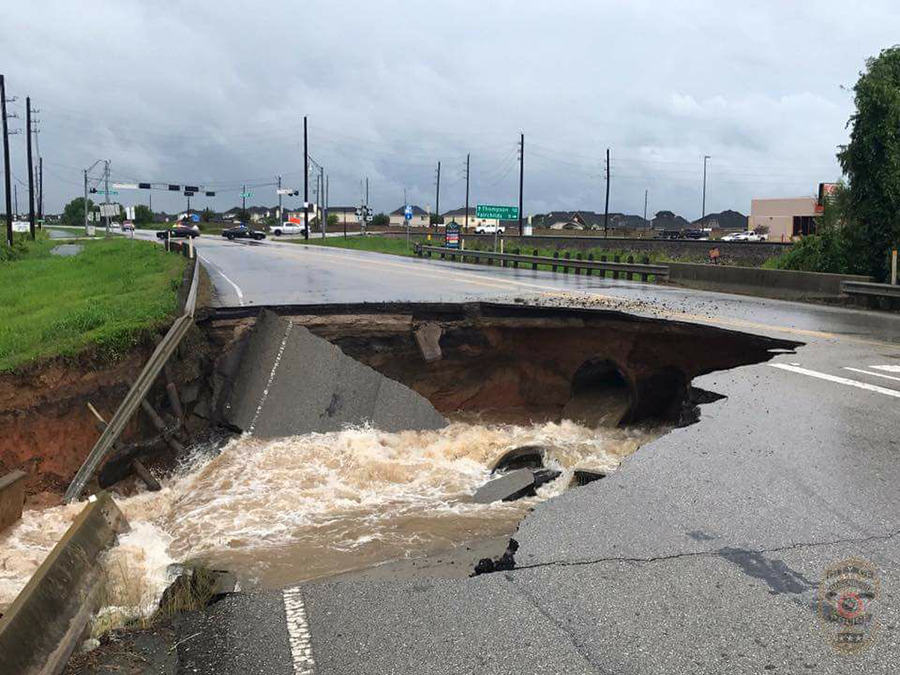 FM 762 in front of 24 hour fitness. Taken from Facebook. 