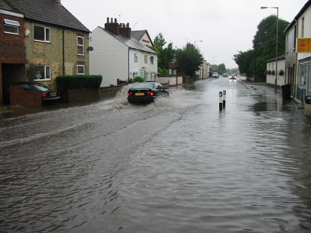 https://commons.wikimedia.org/wiki/File:Flash_flood_-_geograph.org.uk_-_657563.jpg 