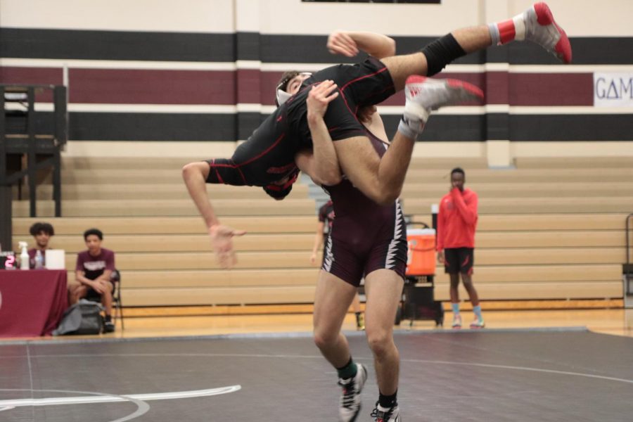 Abel+Torres+%2811%29+going+for+a+double+to+take+down.