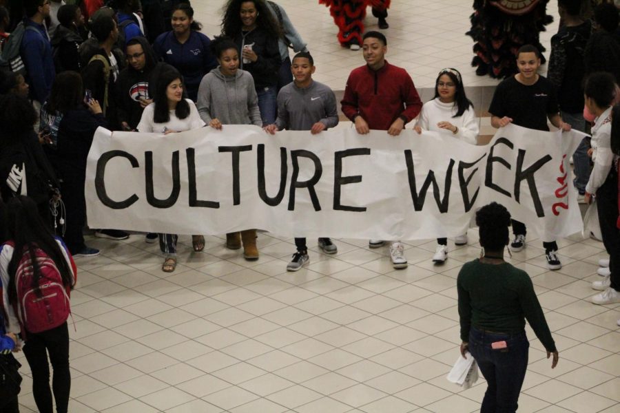 GRHS Student Council members start off culture week!