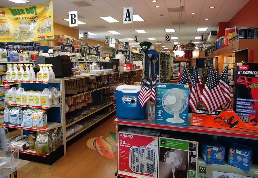 1024px-Berkeley_Heights_NJ_Hardware_store