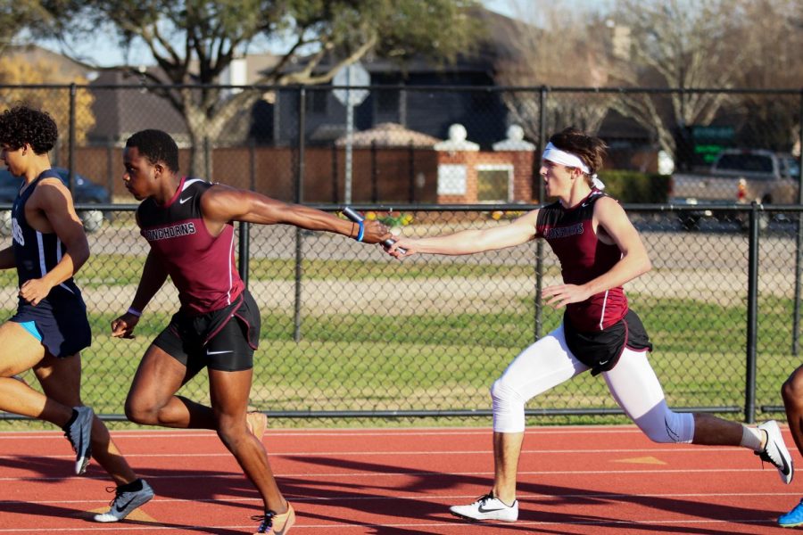 Emmanuel Bakare (11) and Tyler Hensely (11)