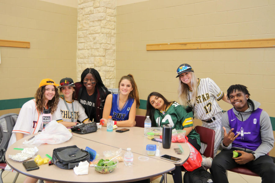 Huddle Up with Lainie Light (11), Maddie Wells (11), Hannah Namutebi (11), Reeya Patel (11), and Kenzie Burleson (11)!!!