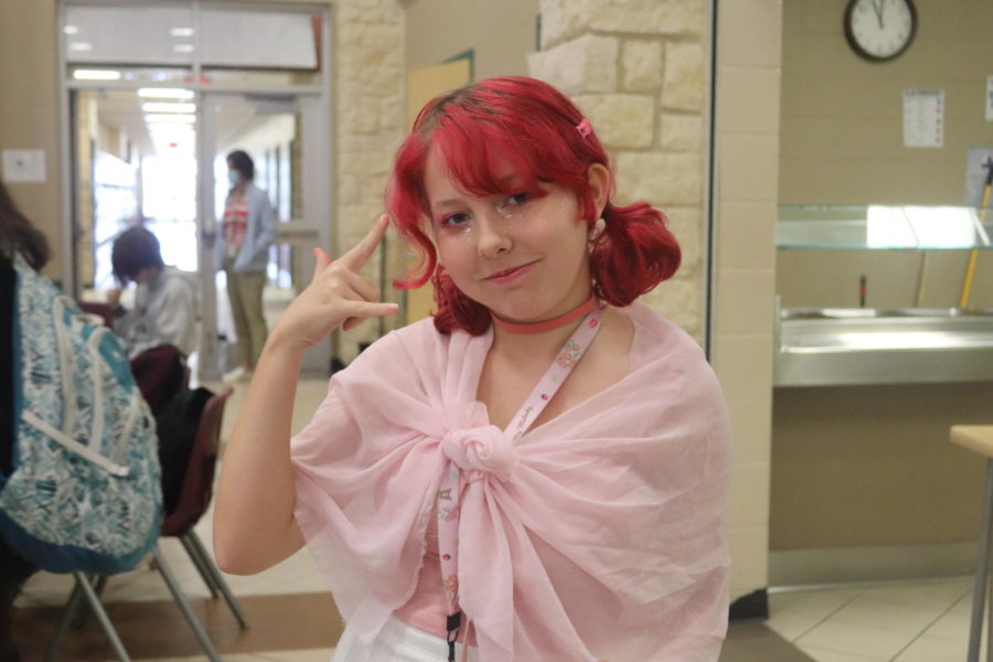 Abigail Leon (11) as Pinkie Pie. 